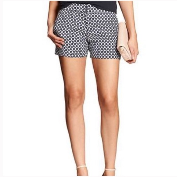 Banana Republic Hampton Fit Geometric Pattern - Picture 1 of 7